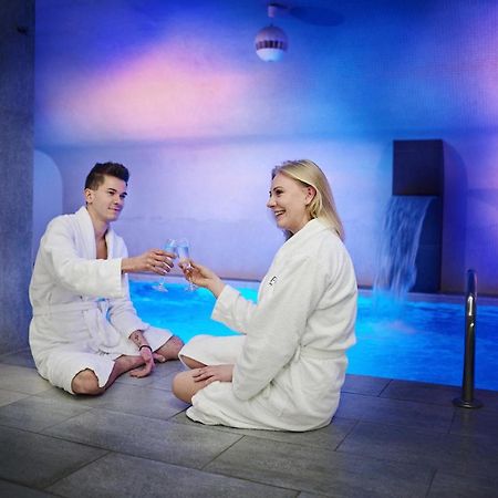 Hotel Fado Spa & Restaurant Świdnica Exteriér fotografie