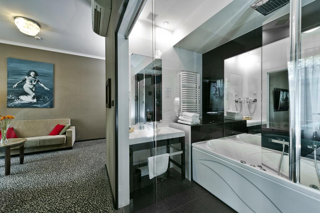 Hotel Fado Spa & Restaurant Świdnica Pokoj fotografie